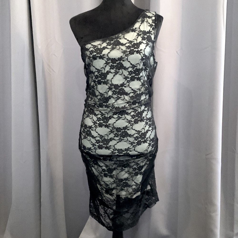 Sexy one shoulder black lace dress with cream lining by L8teR. Size XL. GORGEOUS
